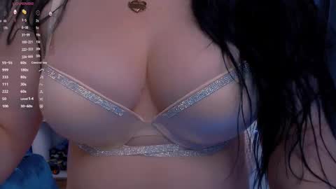 Hello I am kind friendly and cute girl online show from 10.13.25