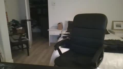 Snapshot of bellequeue19758 chatting on 10.18.25 bellequeue19758 online show from 10.18.25