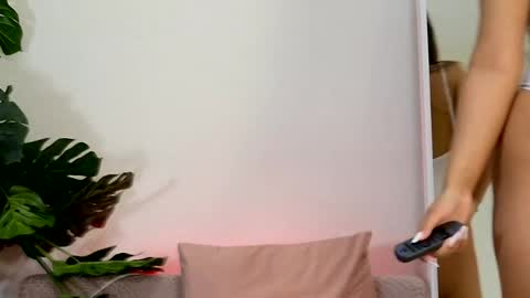 Snapshot of belleskye chatting on 04.06.26 Belle online show from 04.06.26