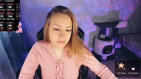 Snapshot of bellezza_ chatting on 12.02.24 Your Annabelle Wolf online show from 12.02.24