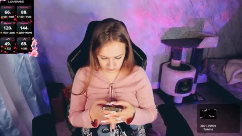 Snapshot of bellezza_ chatting on 12.02.24 Your Annabelle Wolf online show from 12.02.24