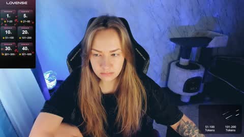 Snapshot of bellezza_ chatting on 12.10.24 Your Annabelle Wolf online show from 12.10.24