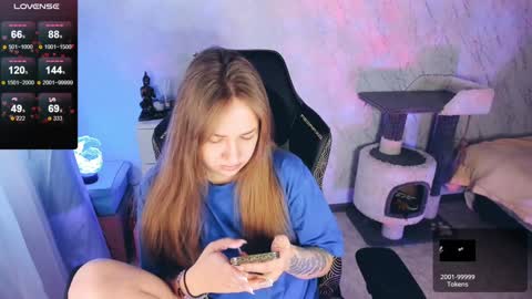 Snapshot of bellezza_ chatting on 01.12.25 Your Annabelle Wolf online show from 01.12.25