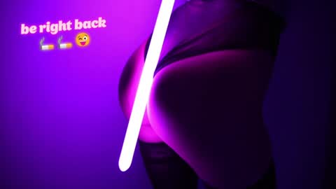 Snapshot of bellezza_ chatting on 01.13.25 Your Annabelle Wolf online show from 01.13.25