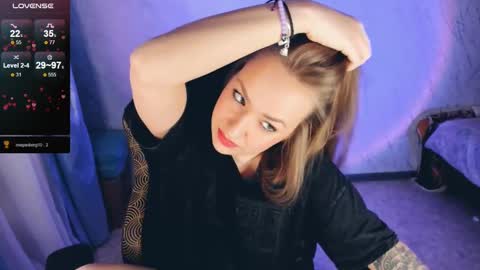 Snapshot of bellezza_ chatting on 02.20.25 Your Annabelle Wolf online show from 02.20.25