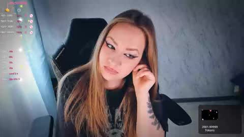 Snapshot of bellezza_ chatting on 10.10.25 Your Annabelle Wolf online show from 10.10.25