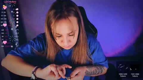 Snapshot of bellezza_ chatting on 10.21.25 Your Annabelle Wolf online show from 10.21.25