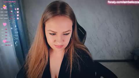 Snapshot of bellezza_ chatting on 11.11.25 Your Annabelle Wolf online show from 11.11.25