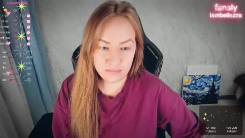 Snapshot of bellezza_ chatting on 11.21.25 Your Annabelle Wolf online show from 11.21.25