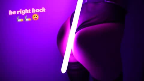 Snapshot of bellezza_ chatting on 02.17.26 Your Annabelle Wolf online show from 02.17.26