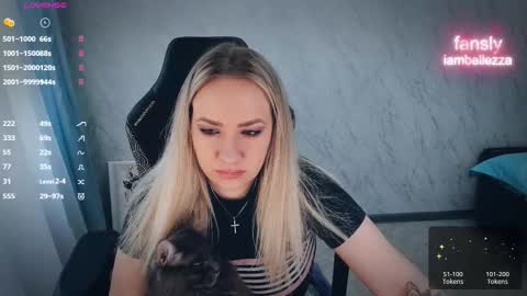 Snapshot of bellezza_ chatting on 02.27.26 Your Annabelle Wolf online show from 02.27.26