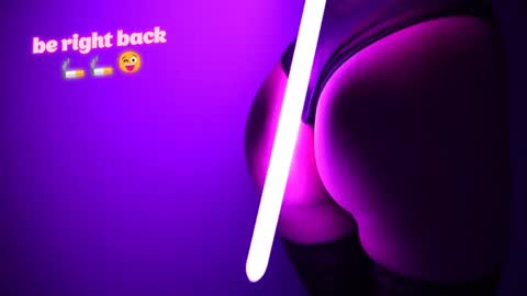 Your Annabelle Wolf  online show from 04.19.26