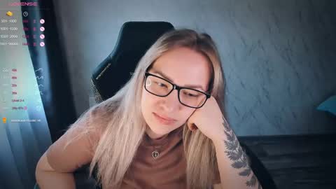 Your Annabelle Wolf  online show from 06.05.26