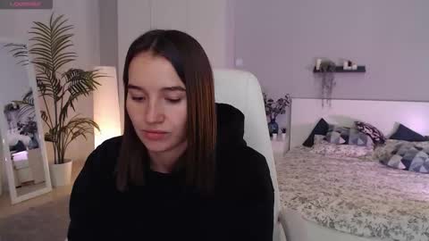 Bella online show from 09.24.25