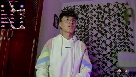 Snapshot of bellmontneon chatting on 12.15.25 Neon online show from 12.15.25