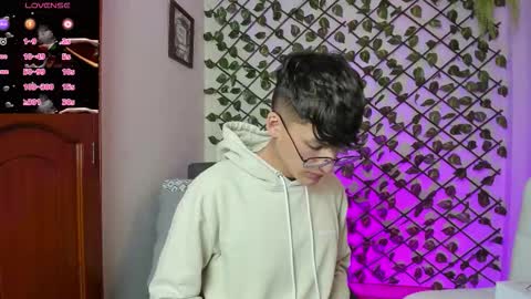 Snapshot of bellmontneon chatting on 01.07.26 Neon online show from 01.07.26