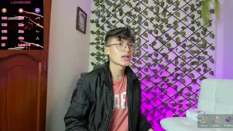 Snapshot of bellmontneon chatting on 01.08.26 Neon online show from 01.08.26