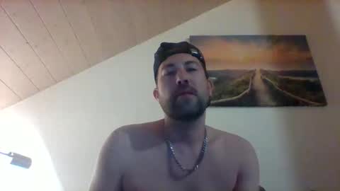 Snapshot of bellobello9696 chatting on 04.27.26 bellobello9696 online show from 04.27.26