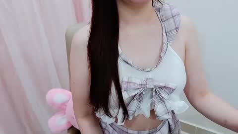 Snapshot of belly18only chatting on 05.05.26 Belly online show from 05.05.26