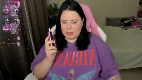 LinaBoo online show from 12.02.25