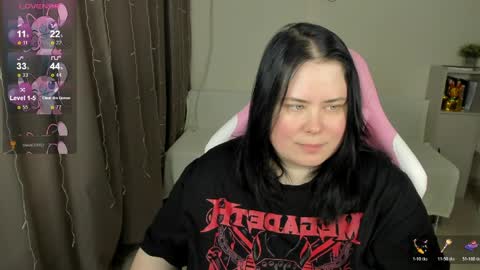 LinaBoo online show from 04.07.26