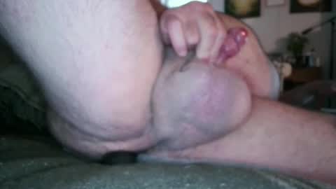 Snapshot of benawhile chatting on 10.13.25 benawhile online show from 10.13.25