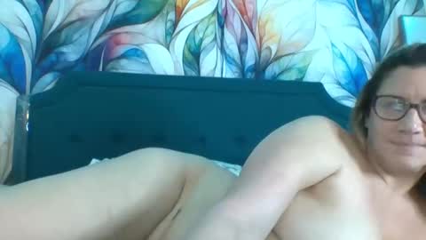 Snapshot of bendybecky69 chatting on 12.19.24 Becky online show from 12.19.24