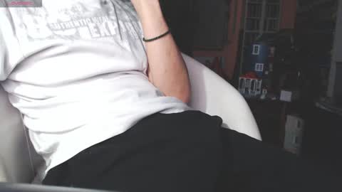 benijamin online show from 12.02.25