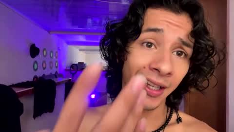 Snapshot of benjamin_fiore chatting on 01.27.25 benjamin_fiore online show from 01.27.25