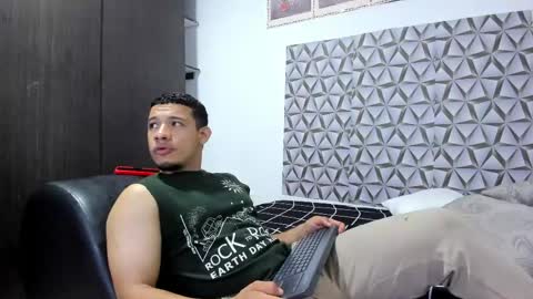 Snapshot of benjamin_lichx chatting on 04.17.26 Benjamin online show from 04.17.26