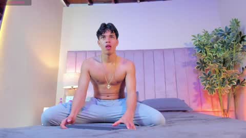 BENJAMIN online show from 02.01.25