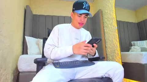 BENJAMIN online show from 11.16.25