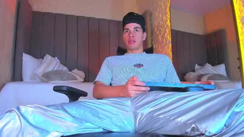 BENJAMIN online show from 11.27.25