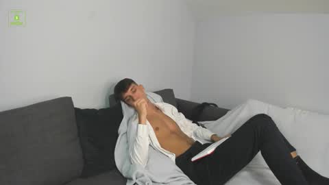 Snapshot of benny_powell chatting on 10.11.25 Benny online show from 10.11.25