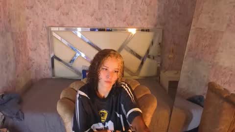 Snapshot of benny_wilson chatting on 11.29.25 benny_wilson online show from 11.29.25