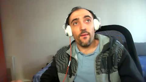 bentish online show from 02.15.25