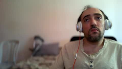 Snapshot of bentish chatting on 07.21.26 bentish online show from 07.21.26