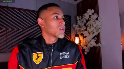 Snapshot of bento_fox chatting on 11.18.25 bento_fox online show from 11.18.25