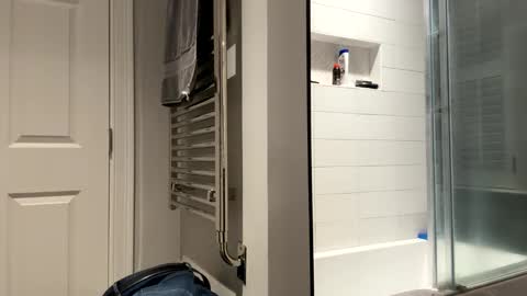 benz10001 online show from 02.17.26