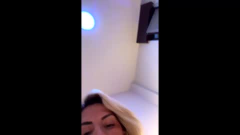 berechucky online show from 09.26.25