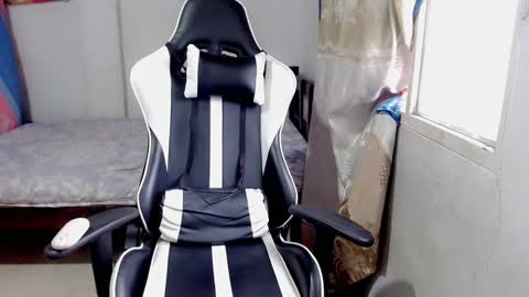 Bergon77 online show from 02.22.25