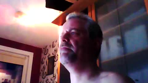 Snapshot of berlinaer chatting on 02.21.25 berlinaer online show from 02.21.25