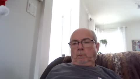 bernard1102 online show from 12.02.24