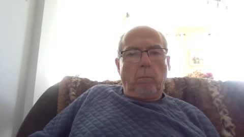 bernard1102 online show from 10.04.25