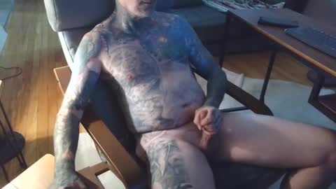 Snapshot of bernhard666 chatting on 10.04.25 bernhard666 online show from 10.04.25