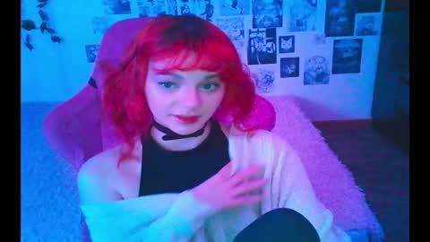 Snapshot of berriekitten chatting on 02.09.26 BerrieKitten online show from 02.09.26