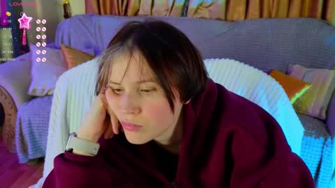 Snapshot of berry_assortment chatting on 12.04.25 Your sweet Tara and Eva online show from 12.04.25