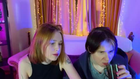 Snapshot of berry_assortment chatting on 12.14.25 Your sweet Tara and Eva online show from 12.14.25