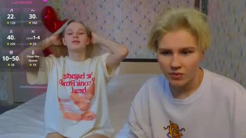 Snapshot of berry_assortment chatting on 02.09.26 Your sweet Tara and Eva online show from 02.09.26