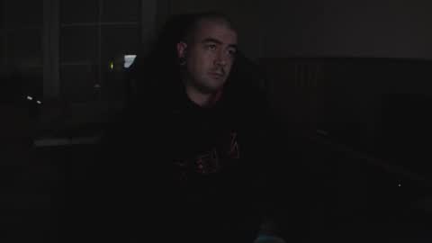 Snapshot of berto3389 chatting on 11.29.25 berto3389 online show from 11.29.25